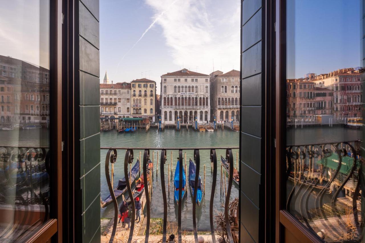 Design Apartment With Balcony On The Grand Canal R&R Venezia Eksteriør bilde