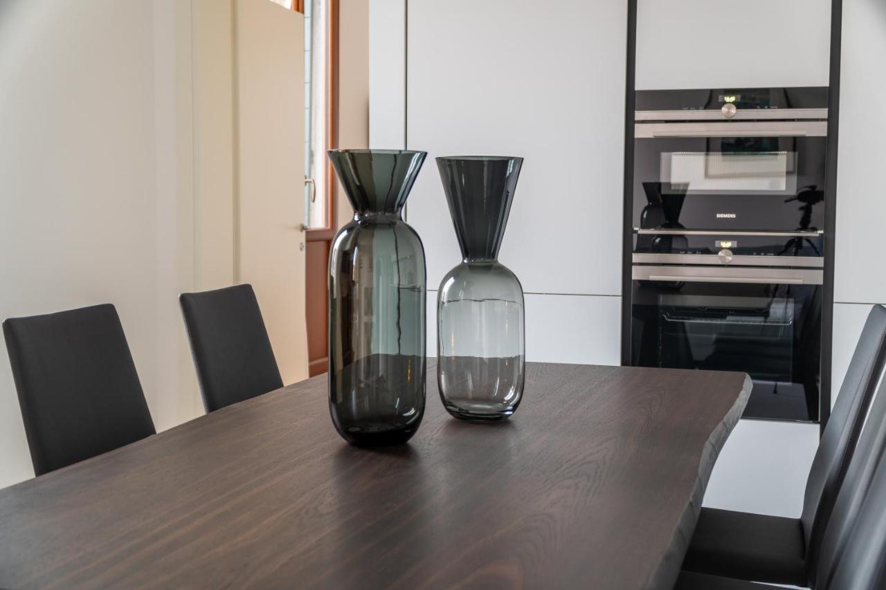 Design Apartment With Balcony On The Grand Canal R&R Venezia Eksteriør bilde