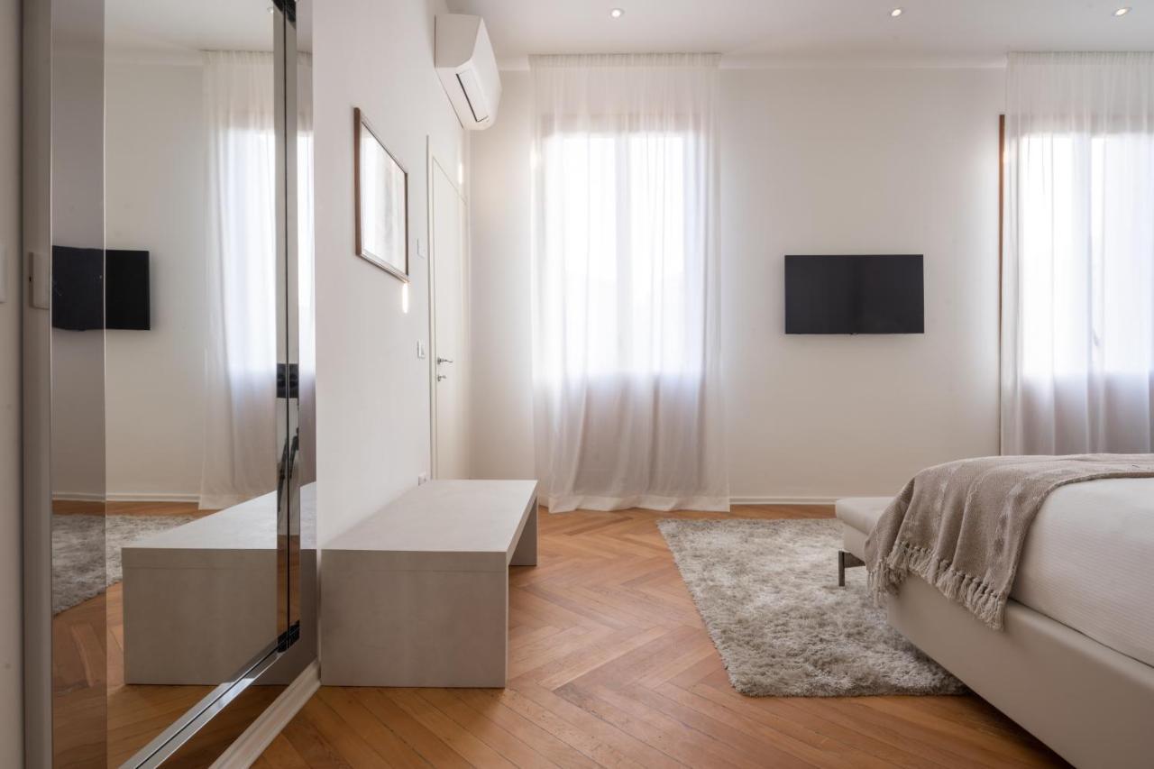 Design Apartment With Balcony On The Grand Canal R&R Venezia Eksteriør bilde